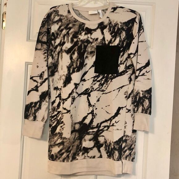Zella Girls Pullover Crew Neck Front Pocket Long Sweatshirt White and Black - Picture 1 of 10